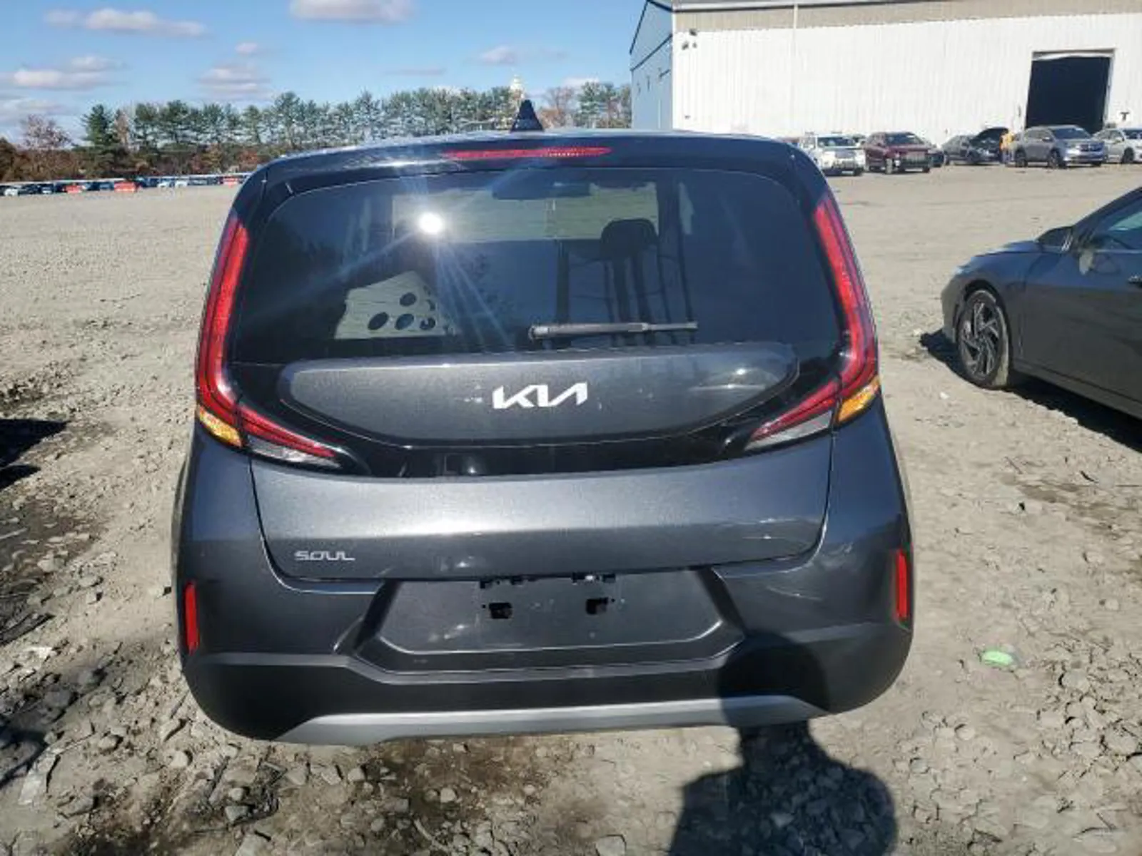 KIA SOUL LX 2.0L