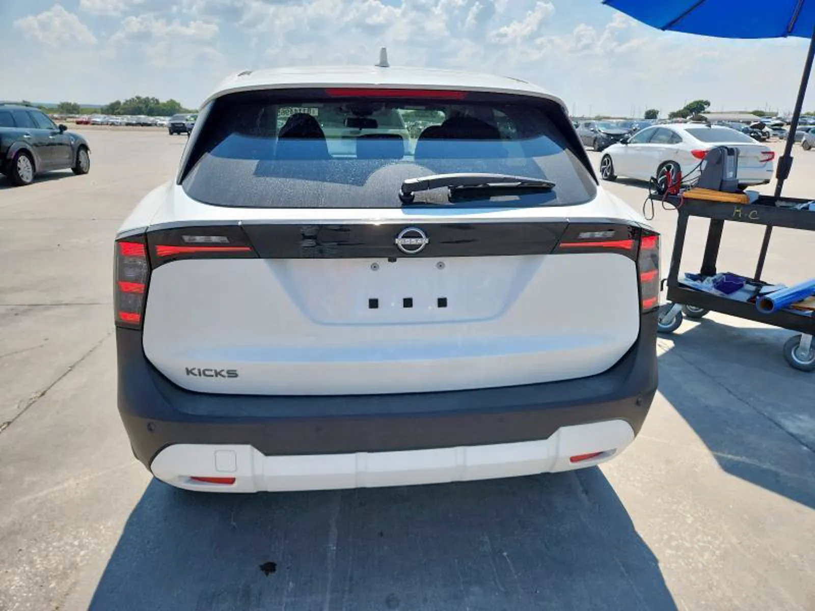 NISSAN KICKS SV 2.0L FWD